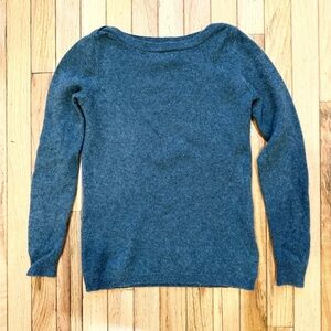 Tahari Pure Luxe 109% cashmere sweater XS